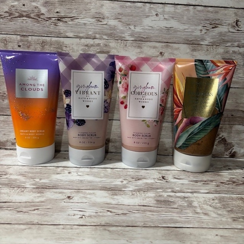 Bath & Body Works Set of 4 Body Scrubs Gingham, Bahamas, Among The Clouds